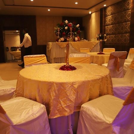 County Inn Vaishali Nagar, Джайпур Екстериор снимка