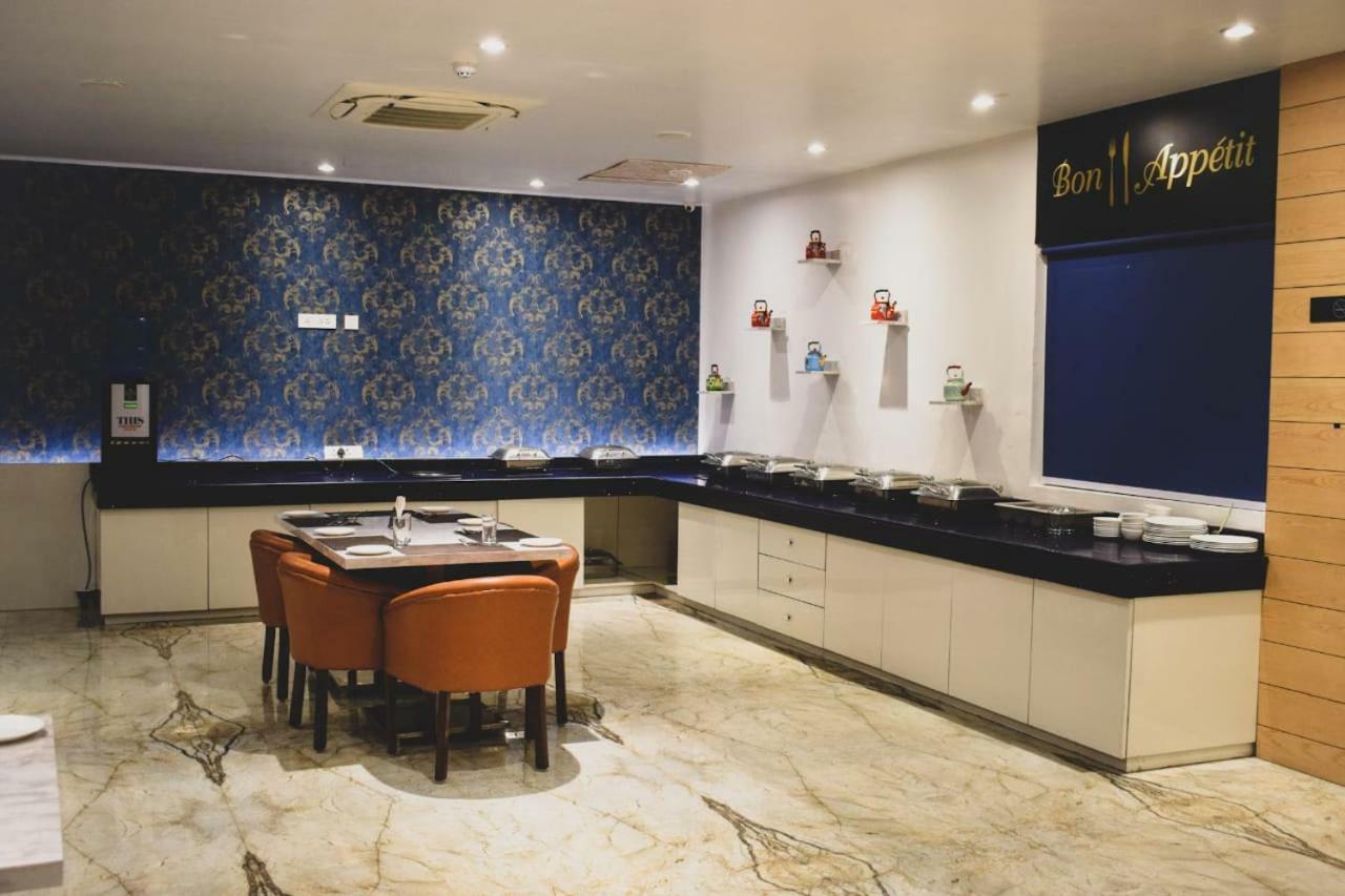 County Inn Vaishali Nagar, Джайпур Екстериор снимка